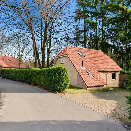 Boshuis Veluwe * Lunteren